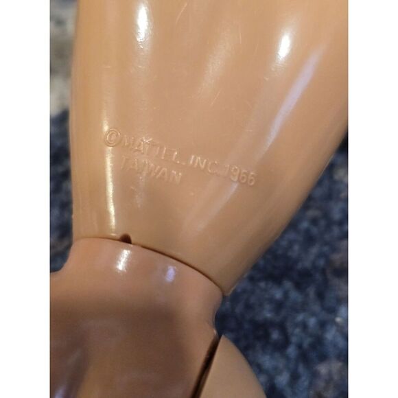 Vintage 1966  Mattel Twist And Turn Bendable Leg‎ Blonde Barbie Doll Blue Eyes - Picture 5 of 7